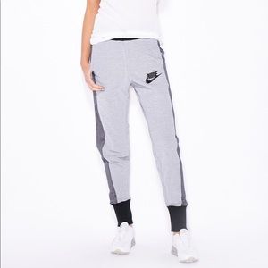Nike Woven Joggers